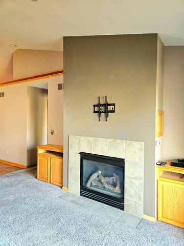 21742 Linden Way, Rogers, MN 55374