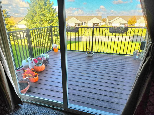 21742 Linden Way, Rogers, MN 55374