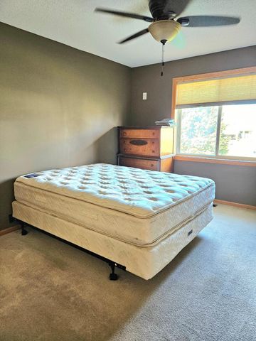 21742 Linden Way, Rogers, MN 55374