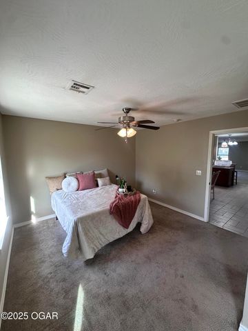 2210 S Willard Avenue, Joplin, MO 64804