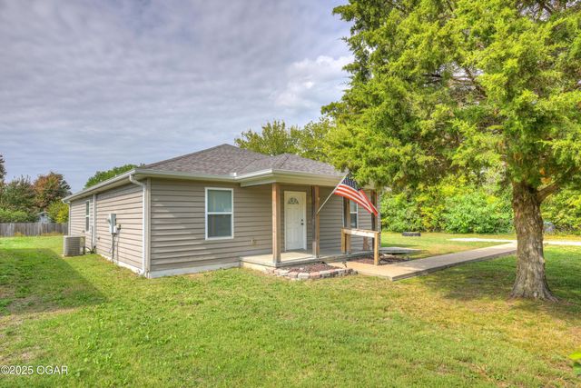 2210 S Willard Avenue, Joplin, MO 64804