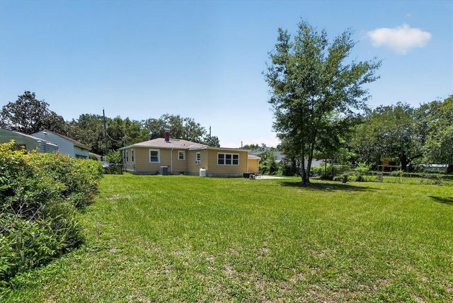 5503 LAKEWOOD CIRCLE E, Jacksonville, FL 32207