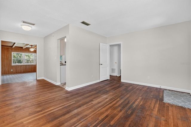 5503 LAKEWOOD CIRCLE E, Jacksonville, FL 32207