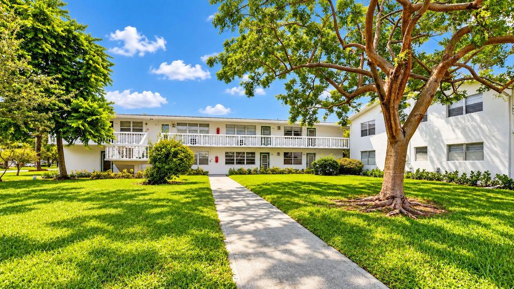 306 Farnham M, Deerfield Beach, FL 33442
