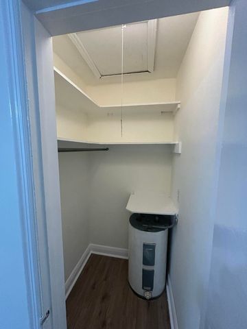 921 NE 17th Avenue 4, Fort Lauderdale, FL 33304