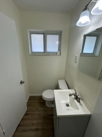 921 NE 17th Avenue 4, Fort Lauderdale, FL 33304