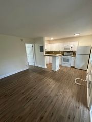 921 NE 17th Avenue 4, Fort Lauderdale, FL 33304
