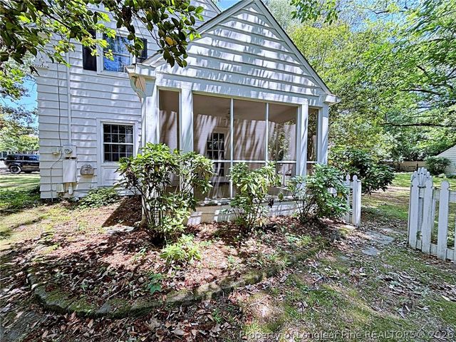121 Magnolia Avenue, Fayetteville, NC 28305