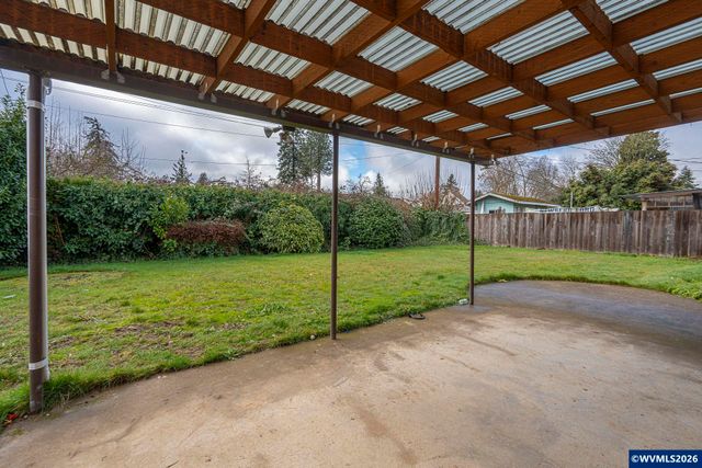 2450 Edgewood Av NE, Salem, OR 97301