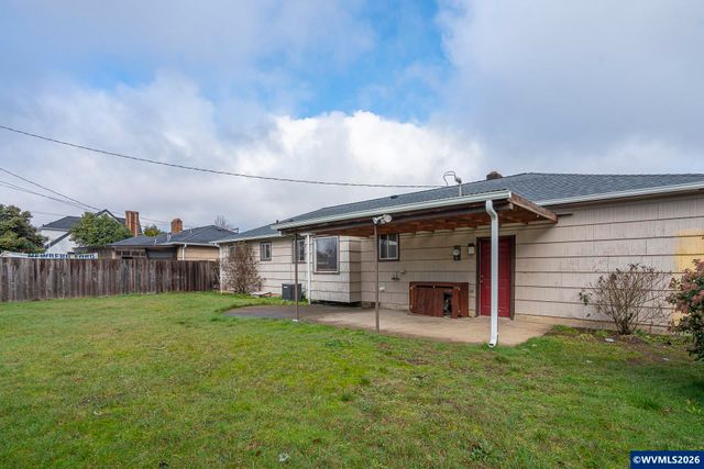 2450 Edgewood Av NE, Salem, OR 97301