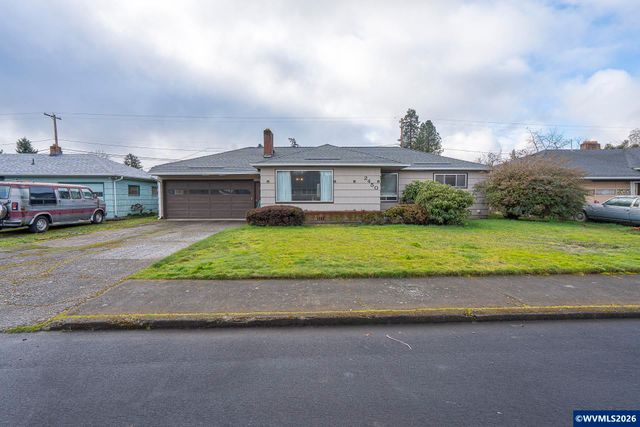 2450 Edgewood Av NE, Salem, OR 97301