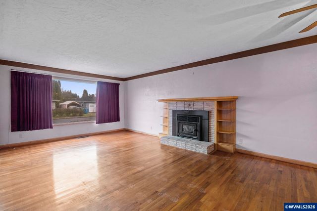 2450 Edgewood Av NE, Salem, OR 97301