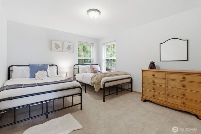 551 NE Lakeshore Drive S, Tahuya, WA 98588