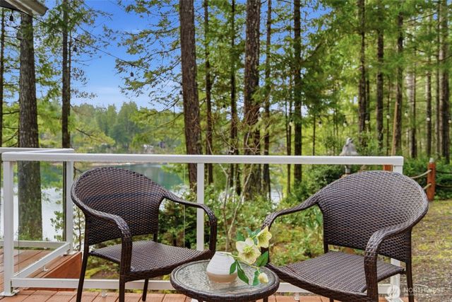 551 NE Lakeshore Drive S, Tahuya, WA 98588