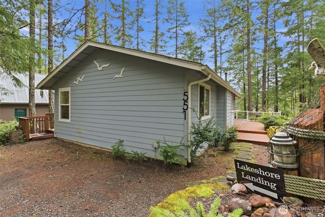 551 NE Lakeshore Drive S, Tahuya, WA 98588