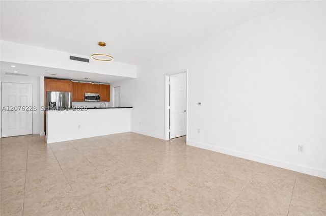 1300 Ponce De Leon Blvd 405, Coral Gables, FL 33134
