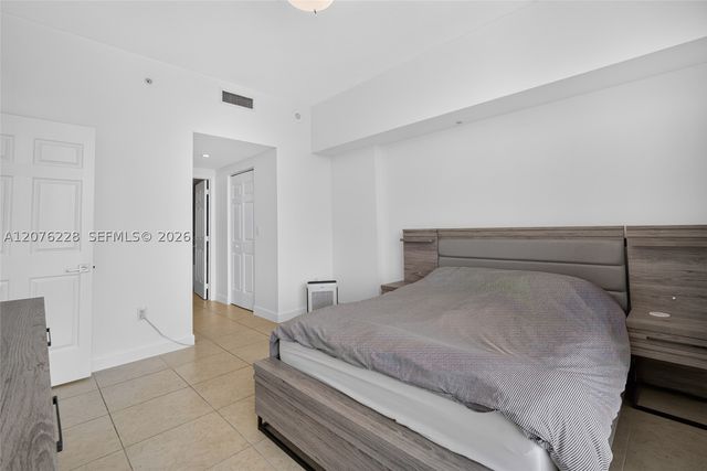 1300 Ponce De Leon Blvd 405, Coral Gables, FL 33134