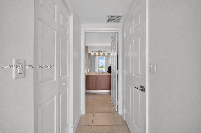 1300 Ponce De Leon Blvd 405, Coral Gables, FL 33134