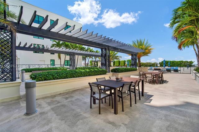 1300 Ponce De Leon Blvd 405, Coral Gables, FL 33134