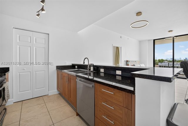 1300 Ponce De Leon Blvd 405, Coral Gables, FL 33134