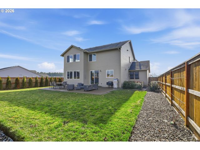 1035 MARIE St, Mt Angel, OR 97362