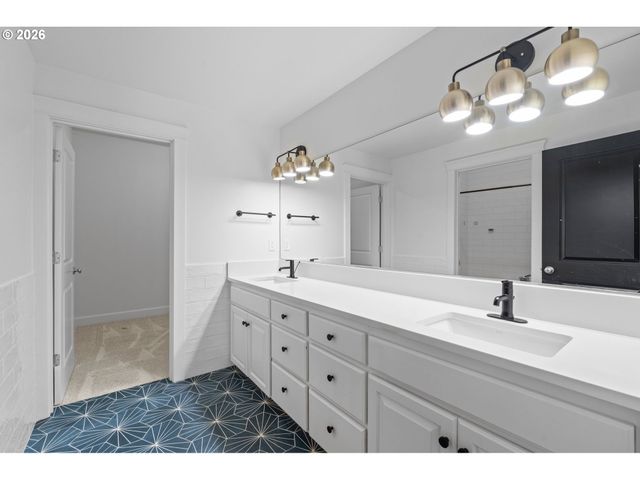 2721 Nw 140TH St, Vancouver, WA 98685
