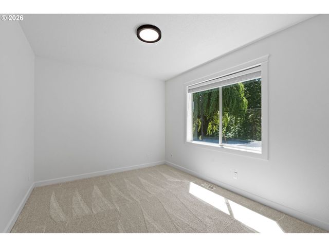 2721 Nw 140TH St, Vancouver, WA 98685