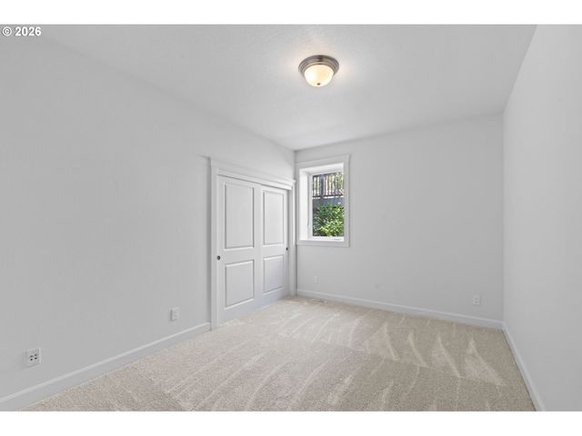 2721 Nw 140TH St, Vancouver, WA 98685