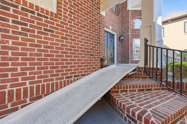 816 Waterton Ave., Myrtle Beach, SC 29579