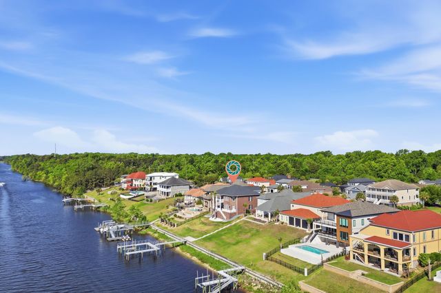 816 Waterton Ave., Myrtle Beach, SC 29579