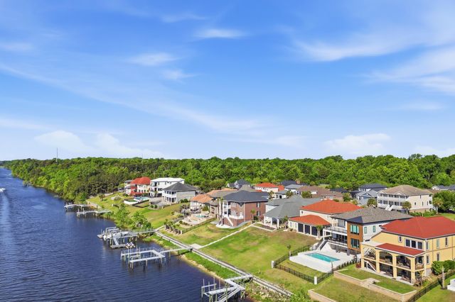 816 Waterton Ave., Myrtle Beach, SC 29579