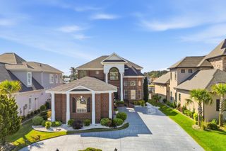 816 Waterton Ave., Myrtle Beach, SC 29579