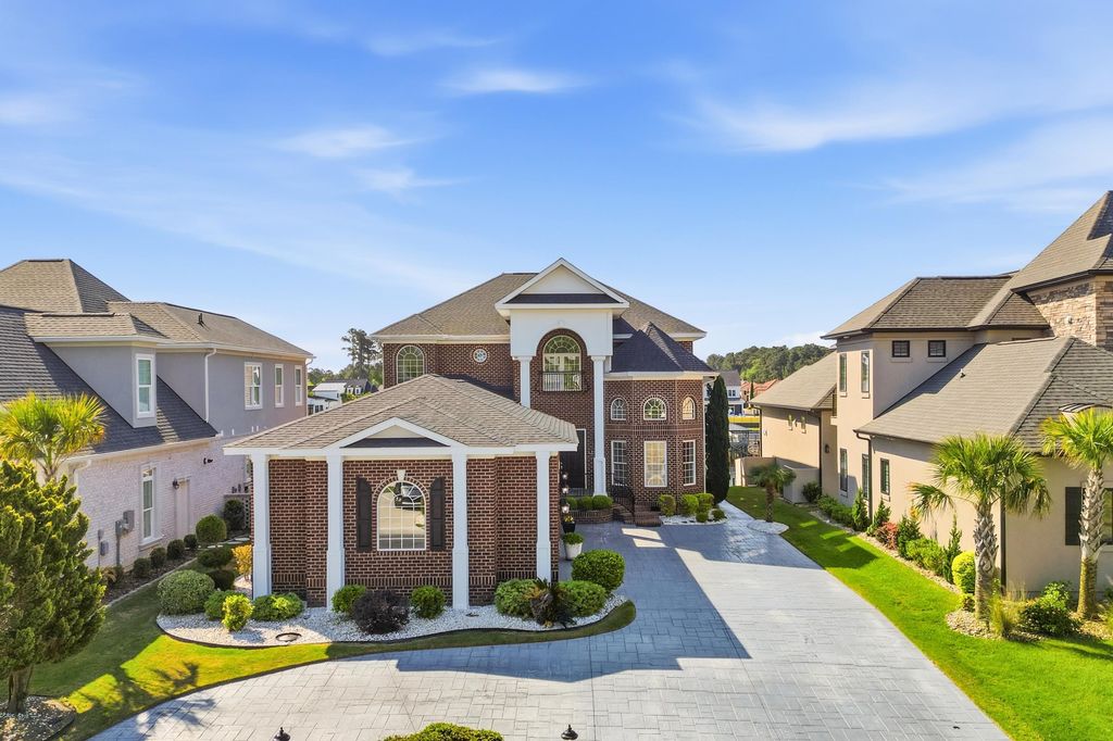 816 Waterton Ave., Myrtle Beach, SC 29579