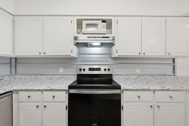 32 7Th Avenue 129, Shalimar, FL 32579