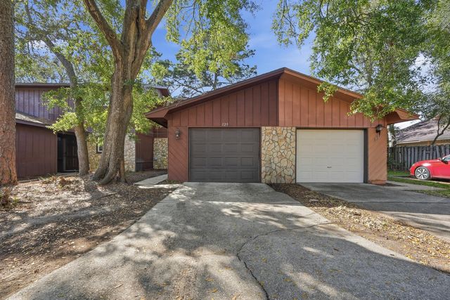 32 7Th Avenue 129, Shalimar, FL 32579