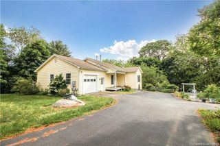 939 Ocean Avenue, New London, CT 06320