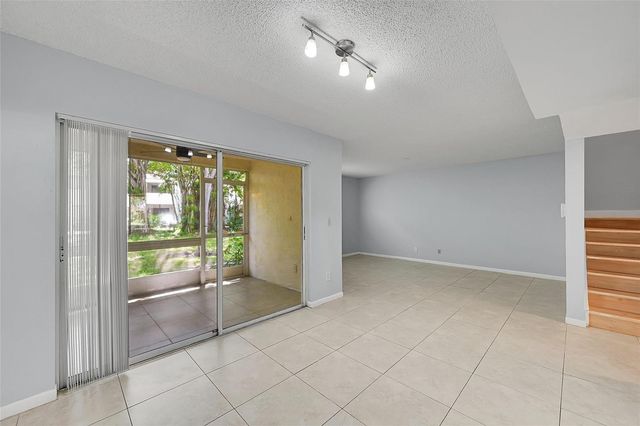 796 NW 91st Terrace, Plantation, FL 33324