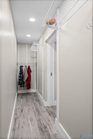 214 10th Avenue NE, Arab, AL 35016