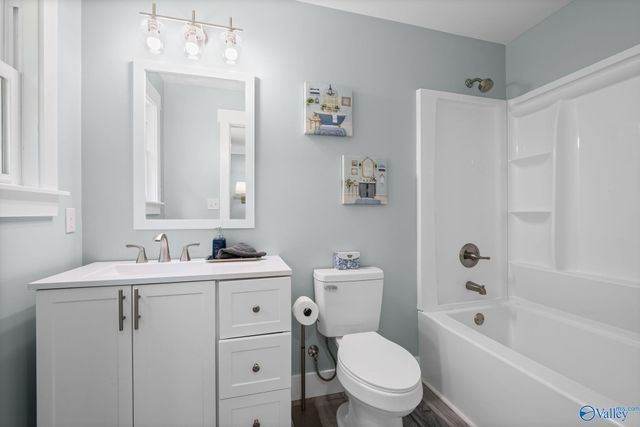 214 10th Avenue NE, Arab, AL 35016