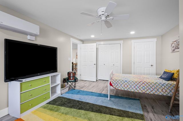 214 10th Avenue NE, Arab, AL 35016