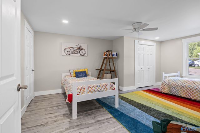 214 10th Avenue NE, Arab, AL 35016