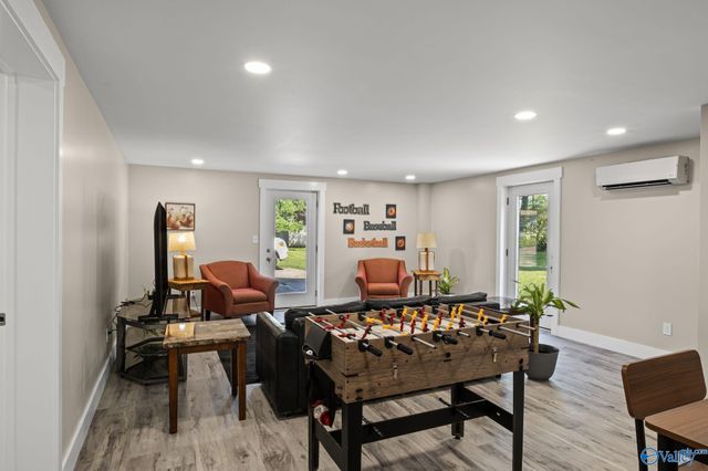 214 10th Avenue NE, Arab, AL 35016