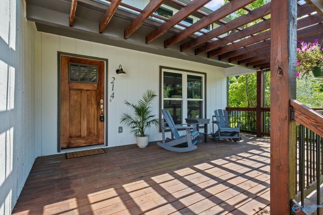 214 10th Avenue NE, Arab, AL 35016