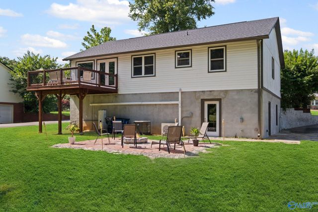 214 10th Avenue NE, Arab, AL 35016