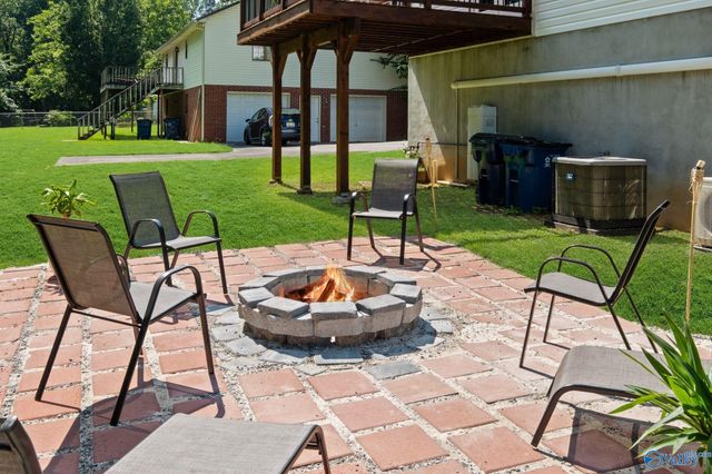 214 10th Avenue NE, Arab, AL 35016