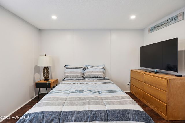 73 Camino Rio, Toms River, NJ 08755