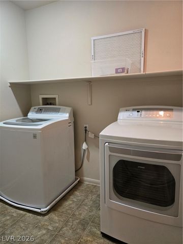 8684 DIAMOND SAND Avenue, Las Vegas, NV 89178