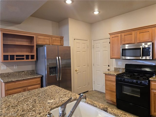 8684 DIAMOND SAND Avenue, Las Vegas, NV 89178