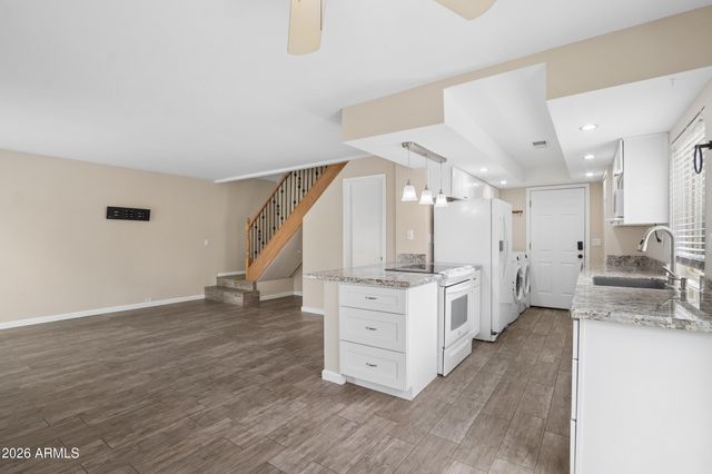 8621 S 51ST Street 3, Phoenix, AZ 85044