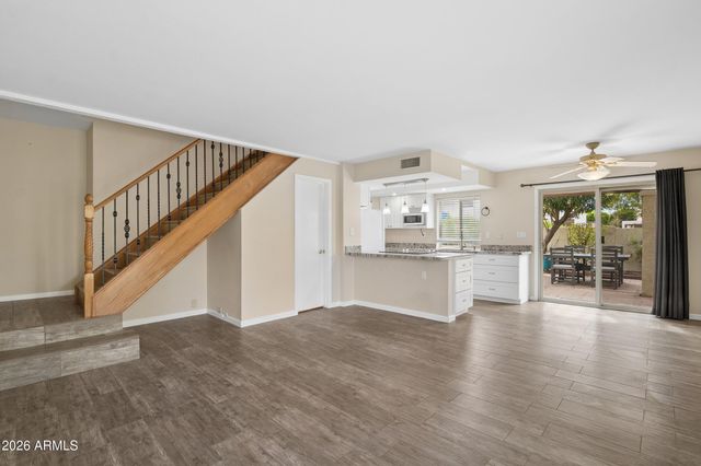8621 S 51ST Street 3, Phoenix, AZ 85044